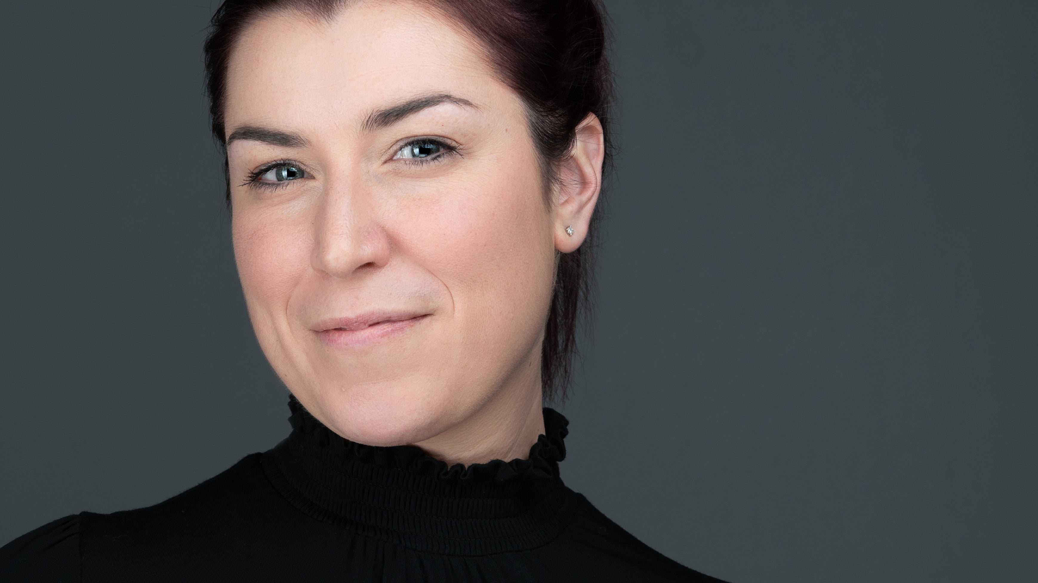 professional headshot of tara chalton