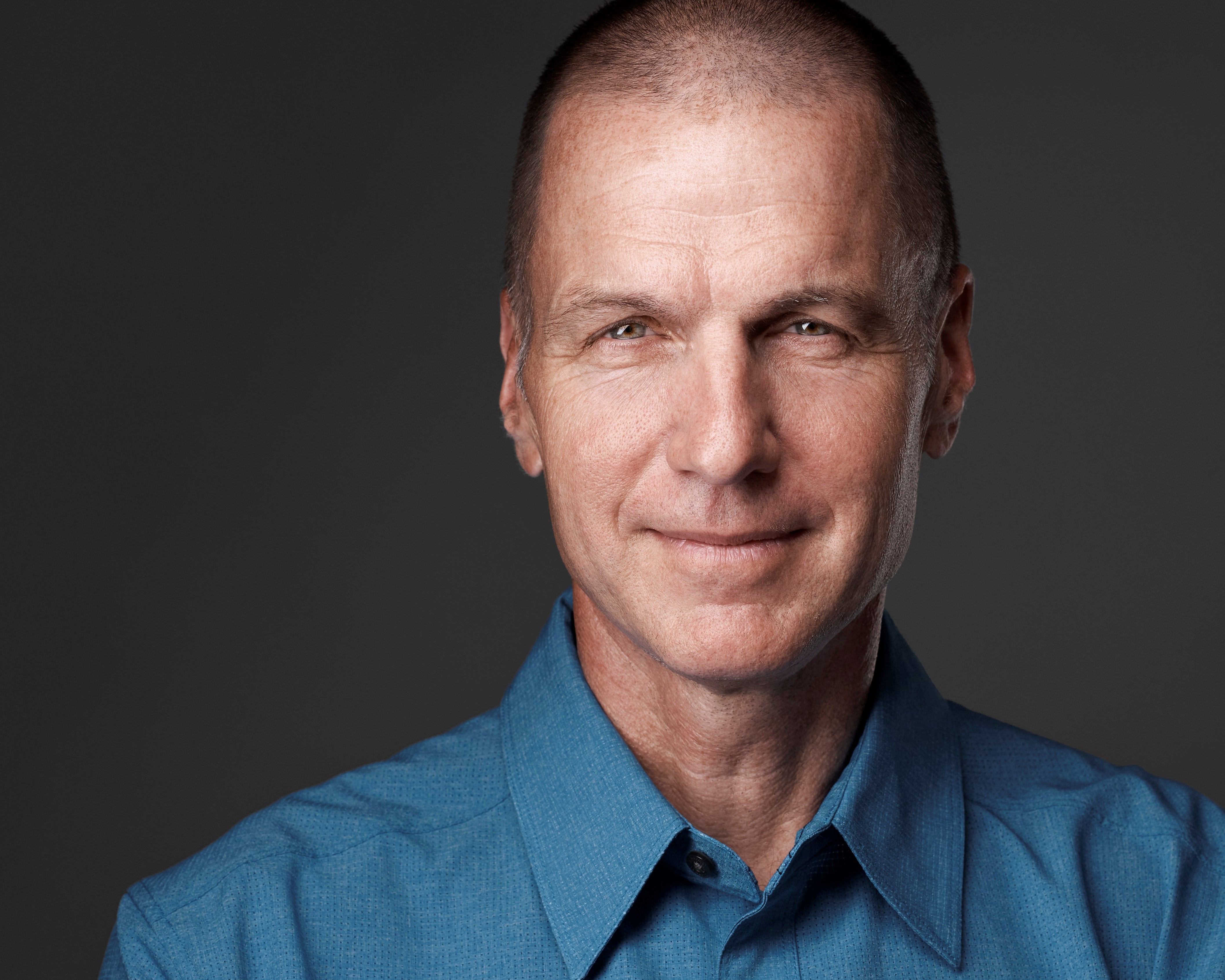 37 ways to use your professional headshots!